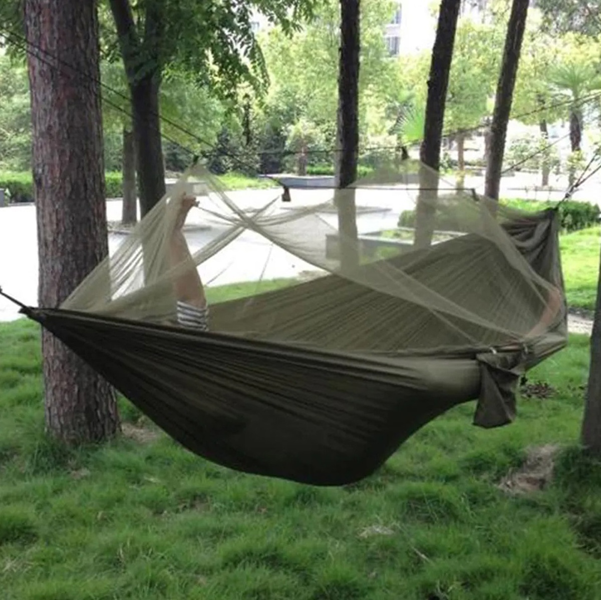 Hamac turistic din nylon cu plasa de tantari, culoare verde, dimensiuni 260 cm x 140 cm 4 Hamac turistic din nylon cu plasa de tantari, culoare verde, dimensiuni 260 cm x 140 cm